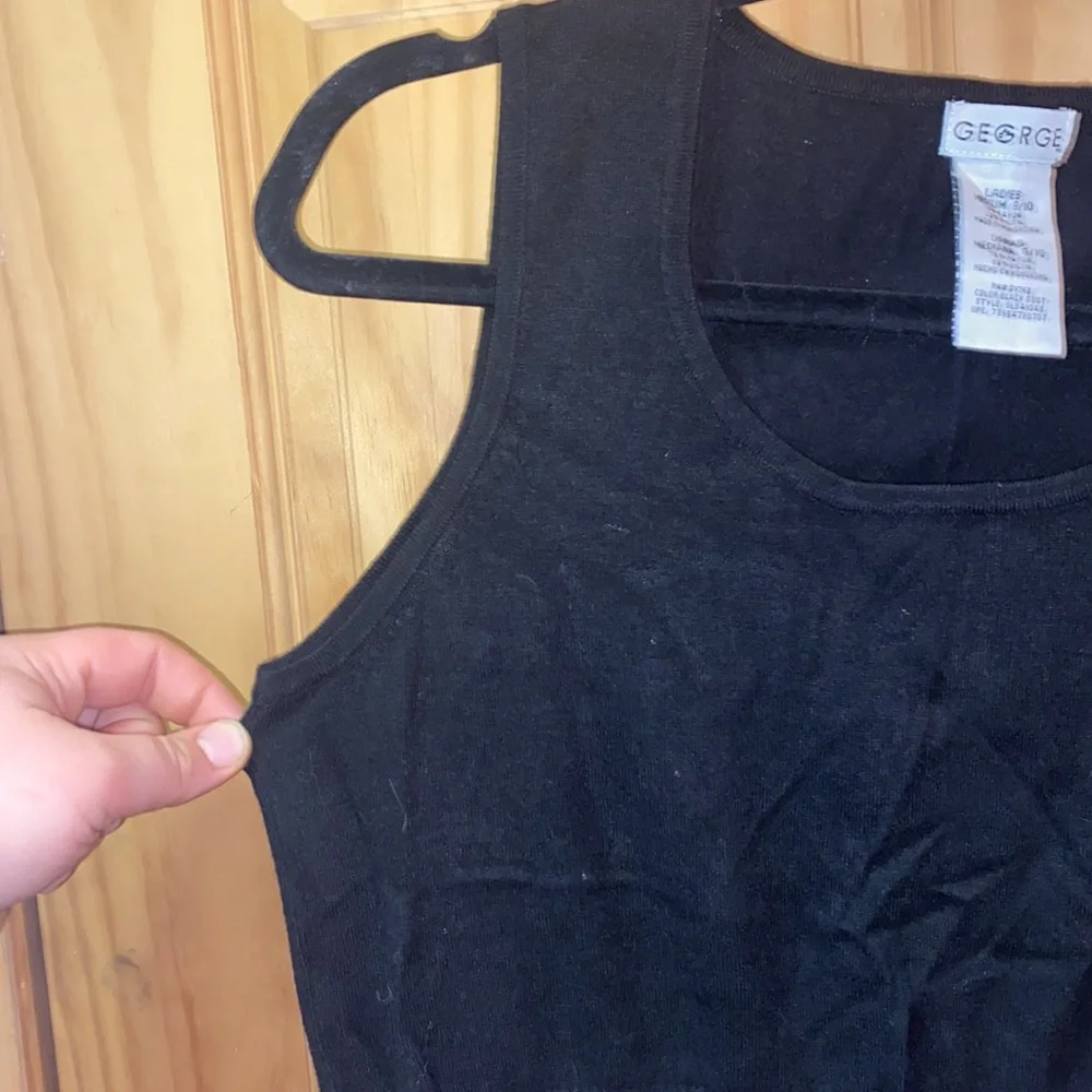 Tank - Picture 3 of 5